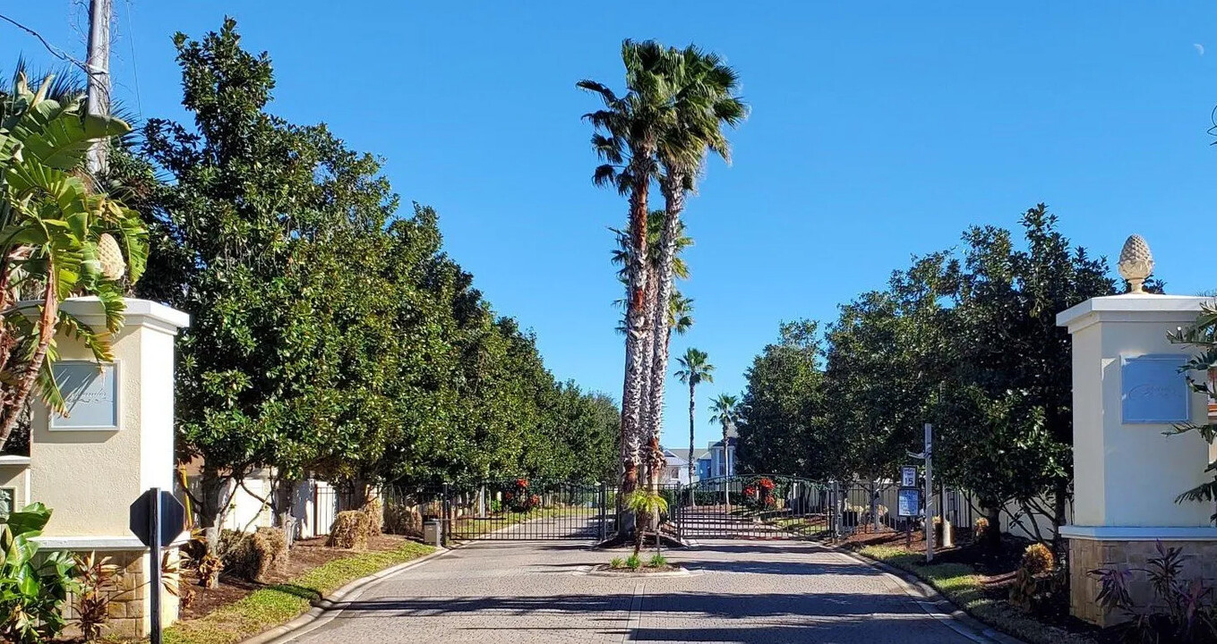 24 Islander Ct in St. Augustine, FL - Building Photo