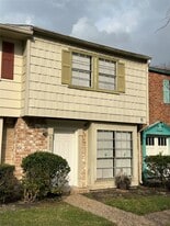 8321 Nairn St in Houston, TX - Building Photo