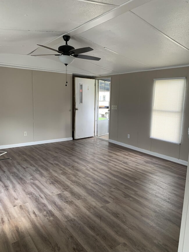 53 Yoakum Cir in Hopkinsville, KY - Building Photo - Building Photo