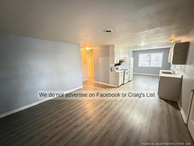 1021 W Rowan St in Fayetteville, NC - Building Photo - Building Photo