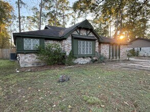 422 Gamewood Dr in Spring, TX - Foto de edificio - Building Photo