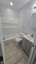 1325 Narragansett St, Unit Floor 2 in Philadelphia, PA - Building Photo - Building Photo
