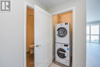 15 Lynch St in Brampton, ON - Building Photo - Building Photo