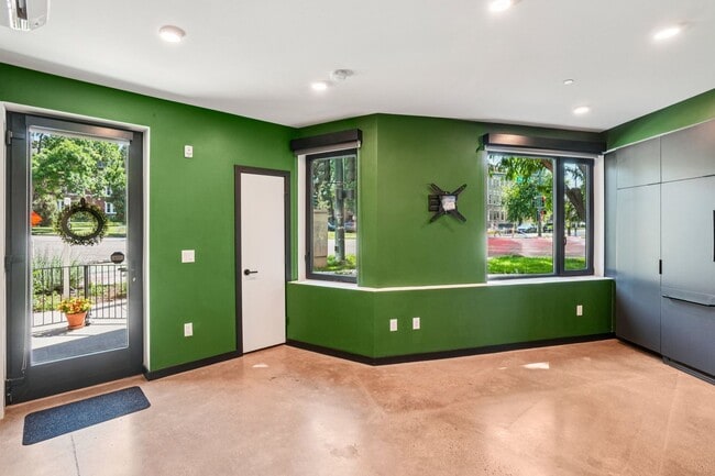 property at 1601 Park Ave