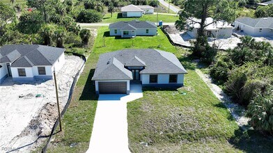 319 Lancelot Ave in Lehigh Acres, FL - Building Photo - Building Photo