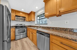 2827 Monument Boulevard, Unit 48 in Concord, CA - Building Photo