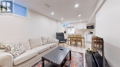 46 Bayel Crescent in Richmond Hill, ON - Building Photo - Building Photo