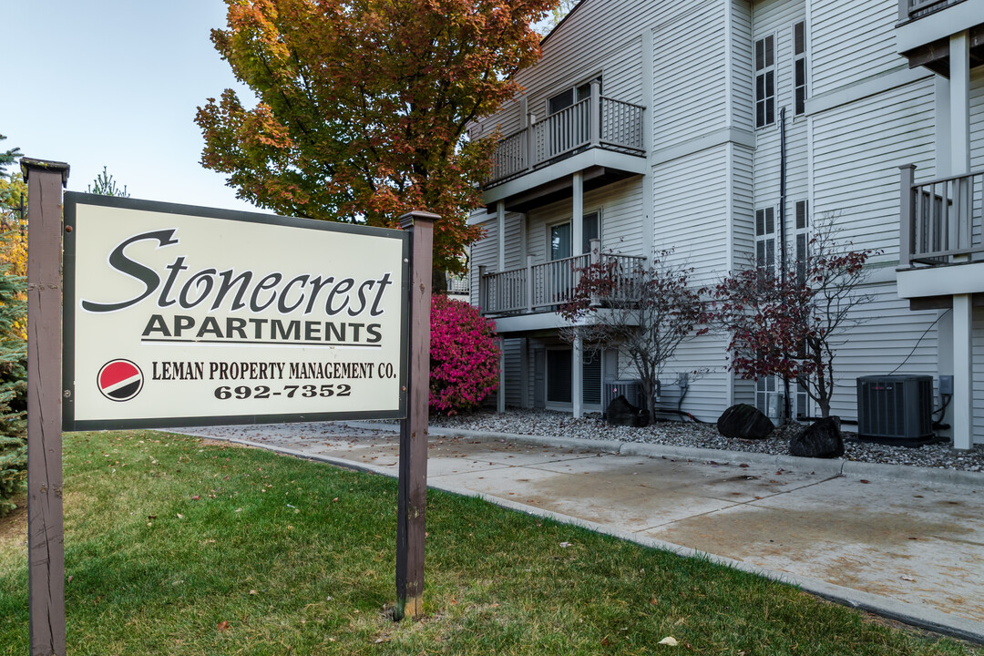 Stonecrest in Peoria, IL - Foto de edificio