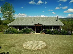 2077 Stagecoach Canyon Rd in Pope Valley, CA - Building Photo