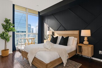 18 Yonge St, Unit SI ID1403751P in Toronto, ON - Building Photo - Building Photo