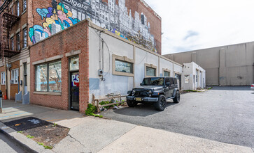 614-616 Summit Ave in Jersey City, NJ - Foto de edificio - Building Photo