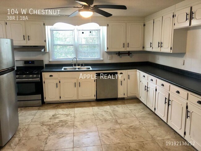 104 W Chestnut Ave photo'