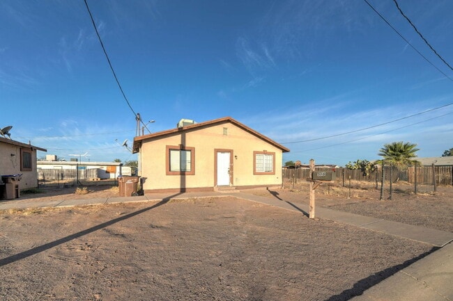 108 Adams St in Coolidge, AZ - Building Photo - Building Photo