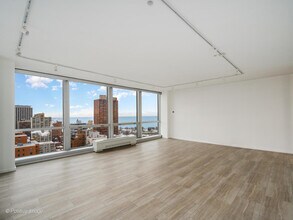 340 W Diversey Pkwy in Chicago, IL - Building Photo - Building Photo