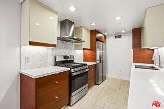 220 E Broadway in Glendale, CA - Building Photo - Building Photo
