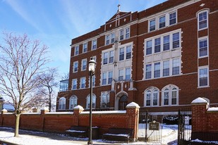 Sherman Manor Apartments