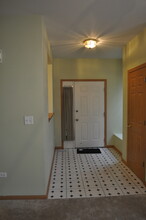 819 Genesee Dr in Naperville, IL - Building Photo - Building Photo