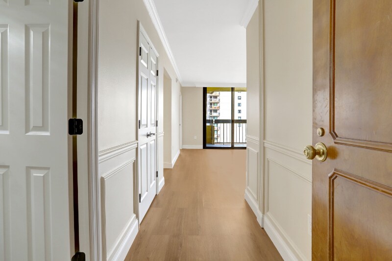 400 Madison St, Unit 806 in Alexandria, VA - Foto de edificio