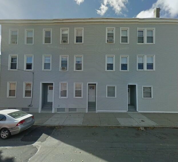 85 Bow St in Everett, MA - Building Photo