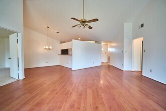 17006 Summer Dawn Pl in Houston, TX - Building Photo - Building Photo