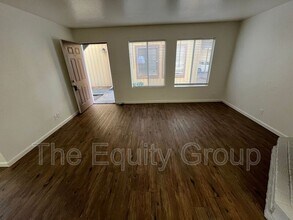 3928 W Meadow Ave in Visalia, CA - Foto de edificio - Building Photo