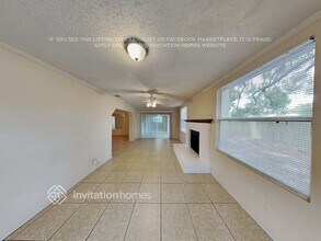 1170 Brook Dr W in Dunedin, FL - Foto de edificio - Building Photo