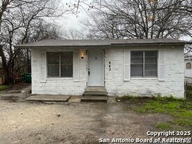 443 Bundy St in San Antonio, TX - Building Photo