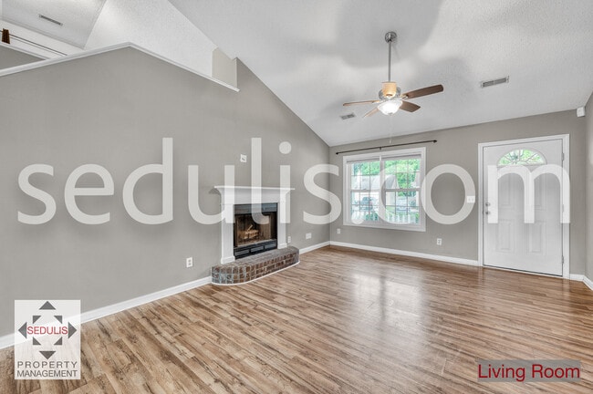 6634 Bent Creek Dr in Charleston, SC - Building Photo - Building Photo