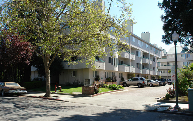 The Mayfield in Palo Alto, CA - Building Photo - Building Photo