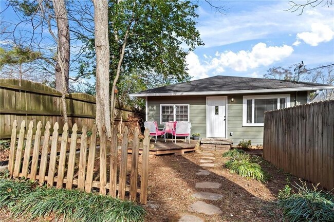 property at 2070 Ridgedale Rd NE