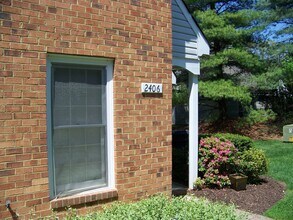2406 Barnside Cir in Richmond, VA - Building Photo - Building Photo