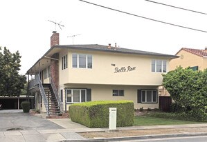 135 Bellerose Dr in San Jose, CA - Building Photo