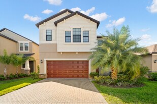 9929 Ivory Dr, Unit Ivory Drive in Ruskin, FL - Building Photo