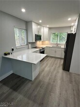 1292 Thompson St in North Fort Myers, FL - Building Photo - Building Photo