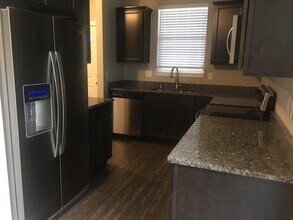 717 E St in Blaine, WA - Building Photo - Building Photo