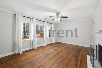 1534 Beatie Ave SW in Atlanta, GA - Foto de edificio - Building Photo