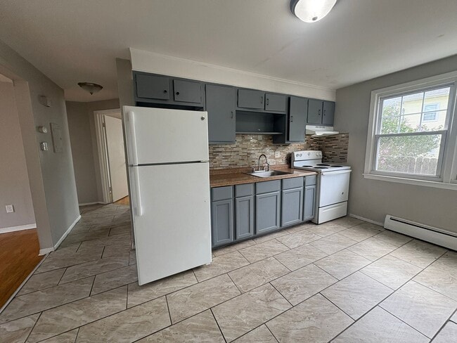 880 First Ave, Unit 1