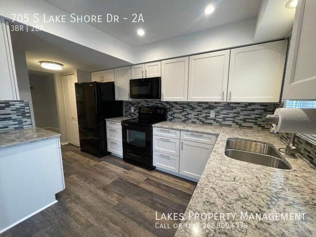property at 705 S Lake Shore Dr