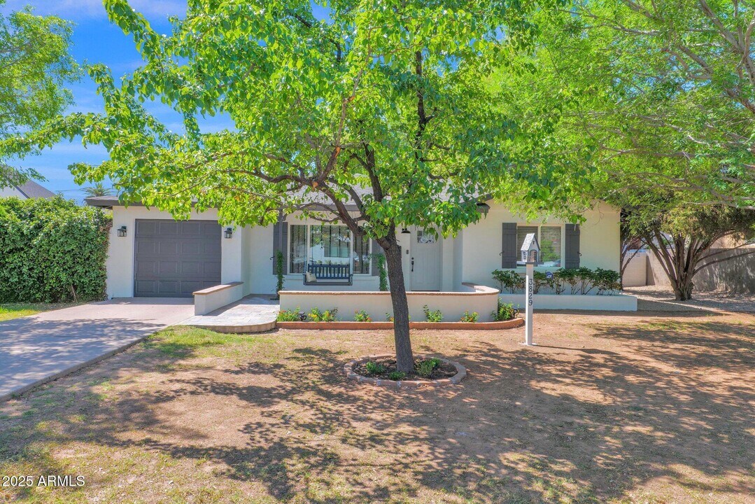 3829 E Heatherbrae Dr in Phoenix, AZ - Building Photo