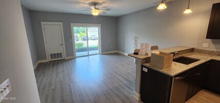 25 Hastings Dr in Colonie, NY - Building Photo - Building Photo