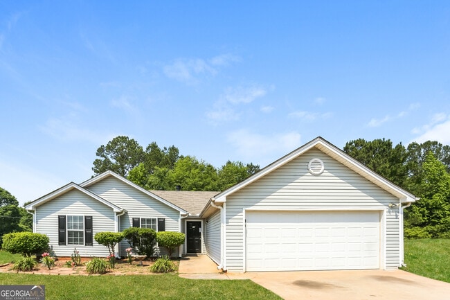 property at 15 Arthurs Ln