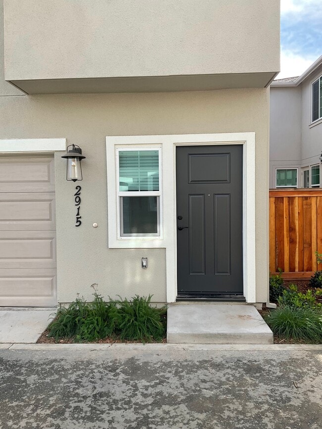 property at 2915 Liscum St