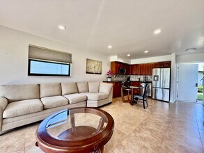 620 Greensward Ln in Delray Beach, FL - Foto de edificio - Building Photo