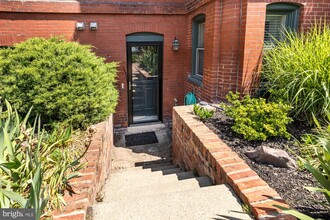 226 5th St SE in Washington, DC - Building Photo - Building Photo