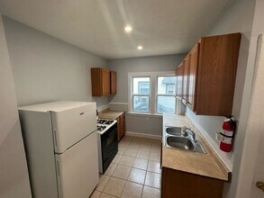 1217 March St in Kalamazoo, MI - Building Photo - Building Photo