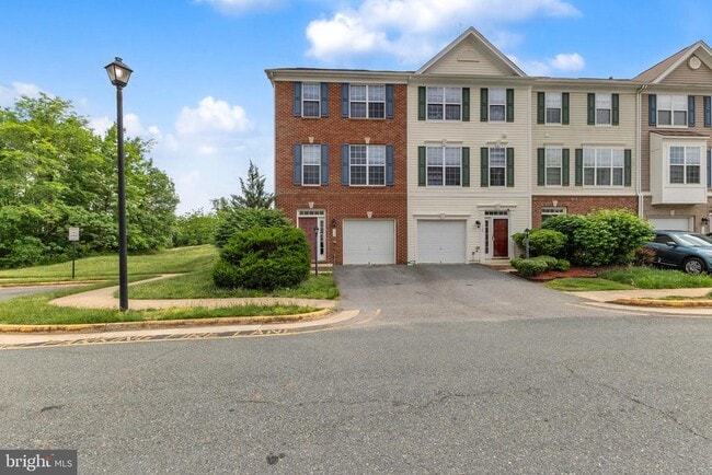 property at 130 Valdosta Dr