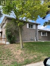 744 Parkview Crescent in Cambridge, ON - Building Photo - Building Photo