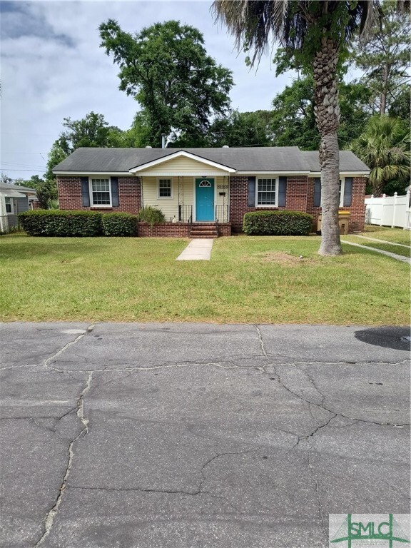 property at 3123 Robertson Ave