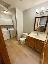 1710 Menomonie St, Unit #1 in Eau Claire, WI - Building Photo - Building Photo
