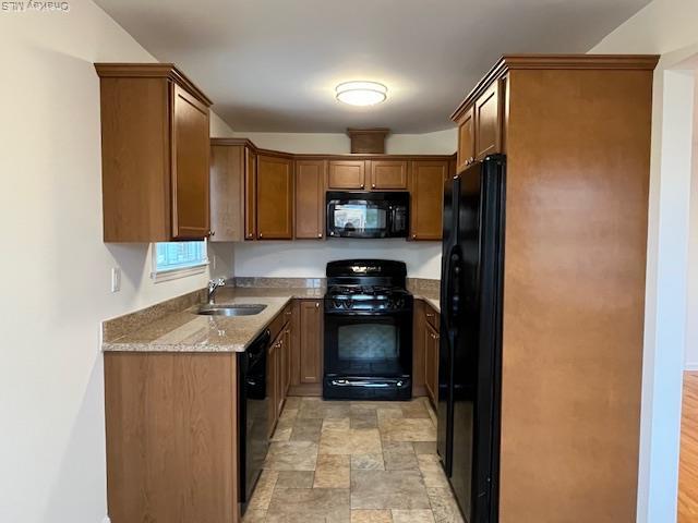 40 Corchaug Ave in Port Washington, NY - Building Photo - Building Photo